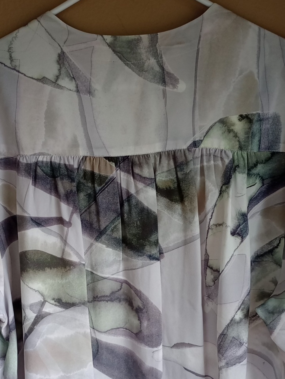 Poetry Water Color Avant Garde Tunic Artistic Button Up Silk Blouse Size 14 - Picture 10 of 11